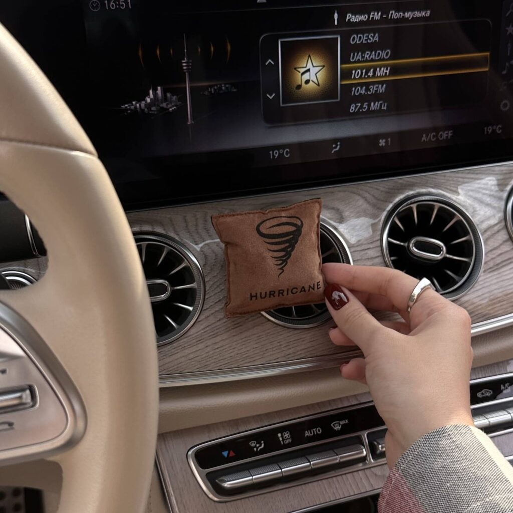 Prémiová vůně do auta, HURRICANE BROWN - Obrázek 3